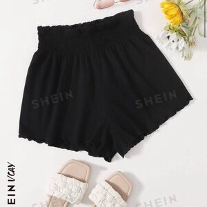 SHEIN EZwear Plus Shirred Waist Lettuce Trimmed short. Black 1XL